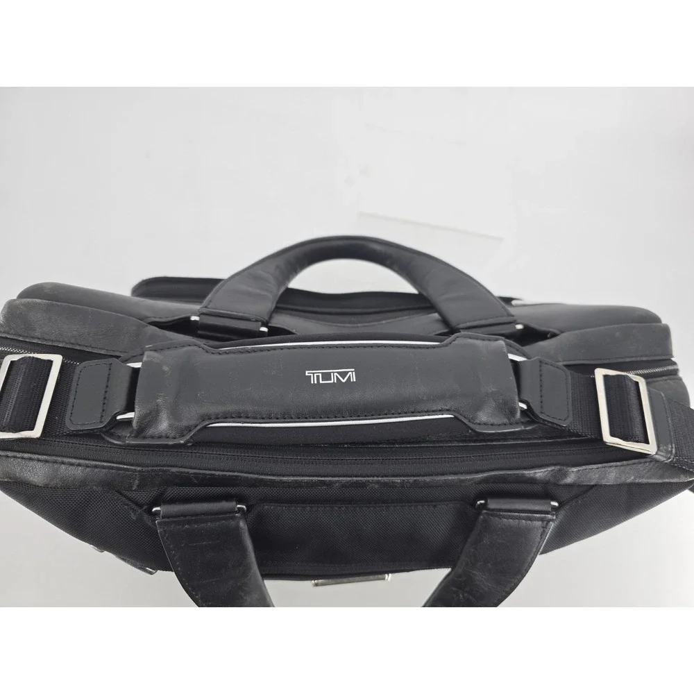 TUMI ARRIVE Black Leather/Nylon Sawyer Briefcase $795 Msrp - Very‎ Nice